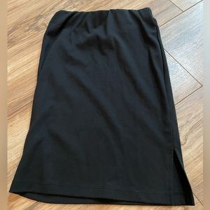 Black mini skirt with left slit